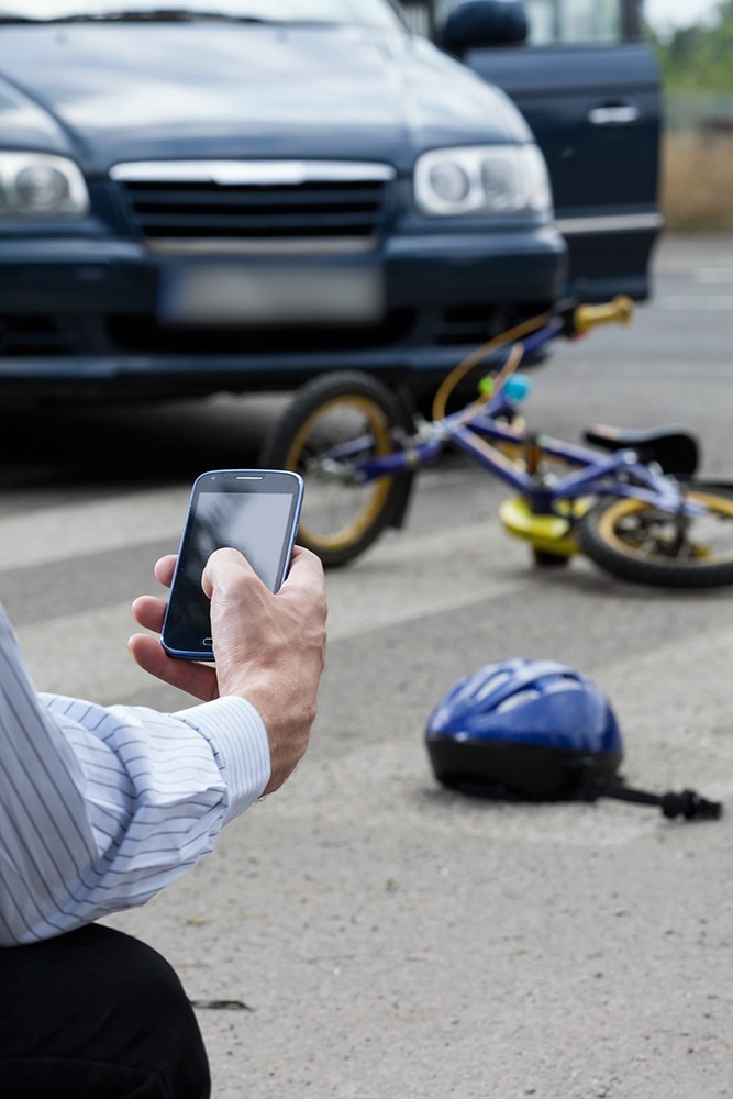 Experienced Naples personal injury lawyer guiding a client through the injury claims process in Florida